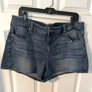 Torrid Denim Shorts size 14